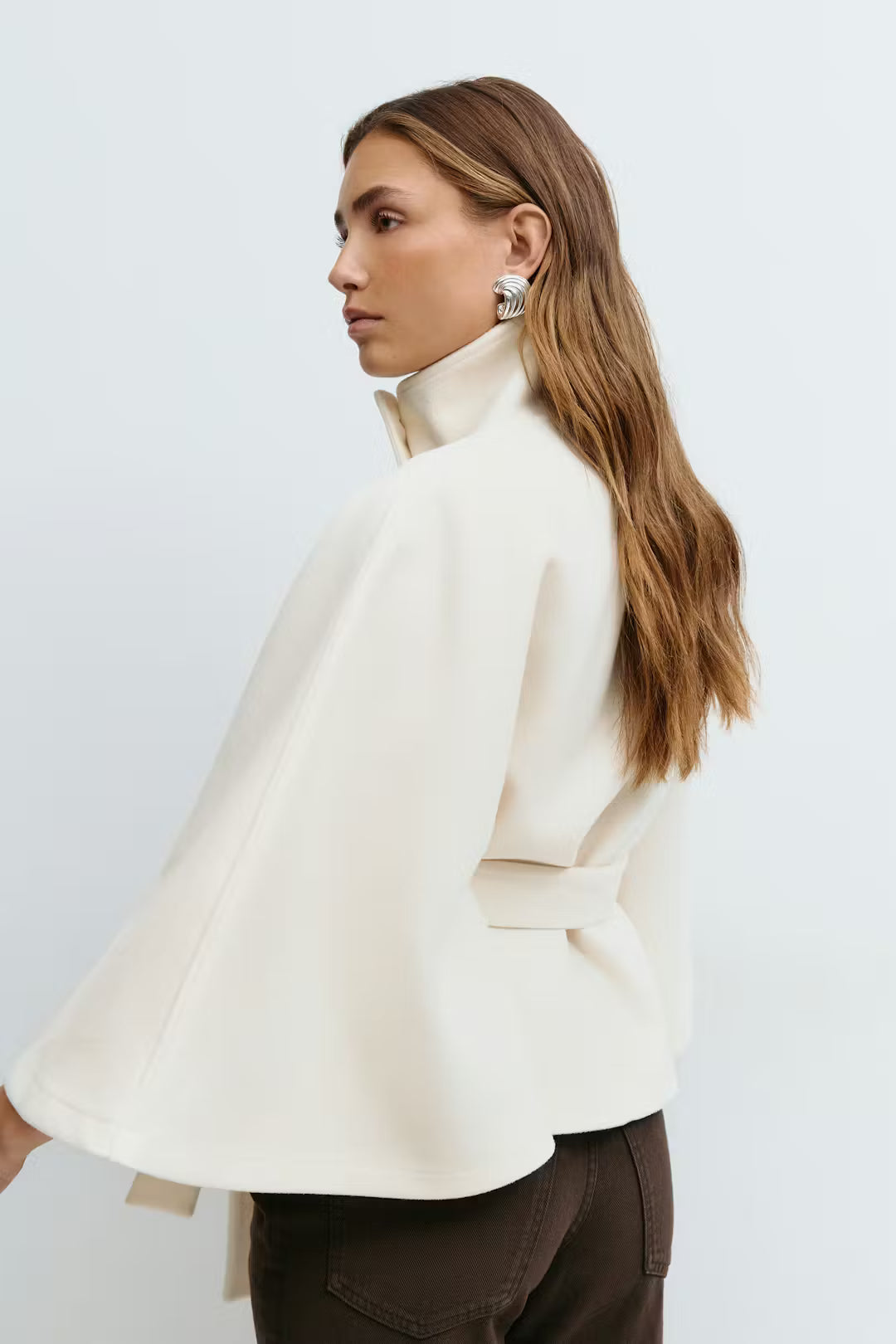Belt cape jacket